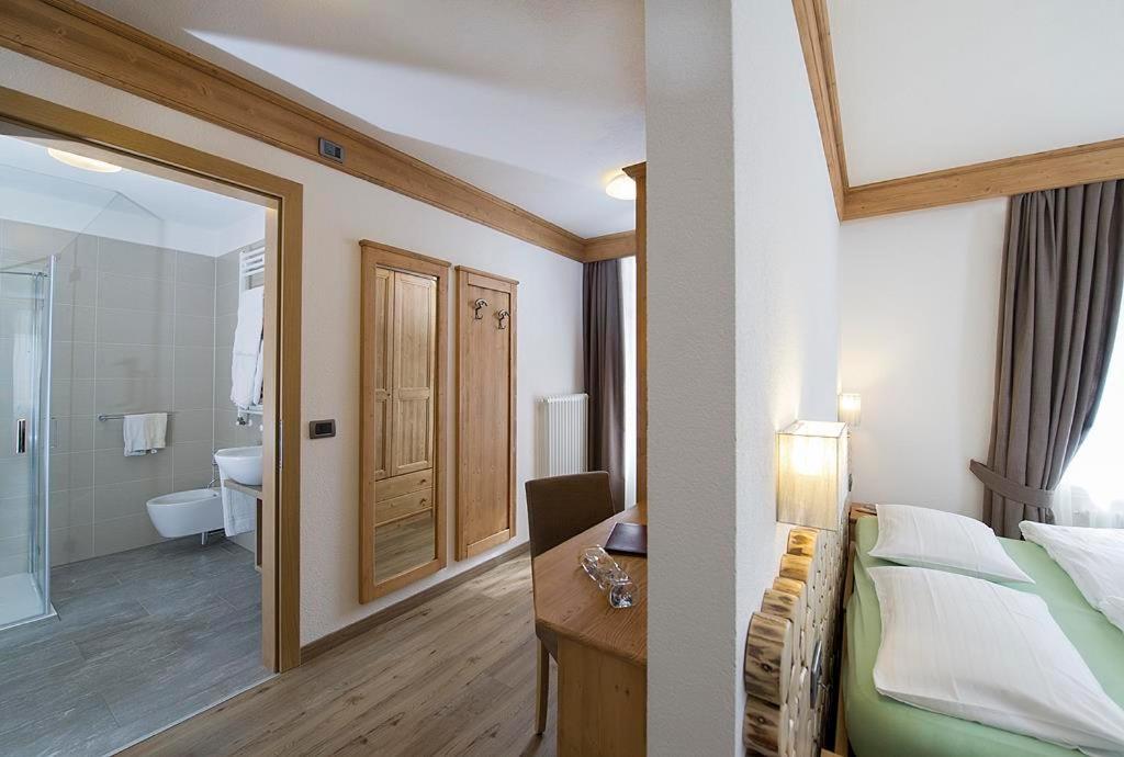 Hotel Aida Pozza di Fassa Esterno foto