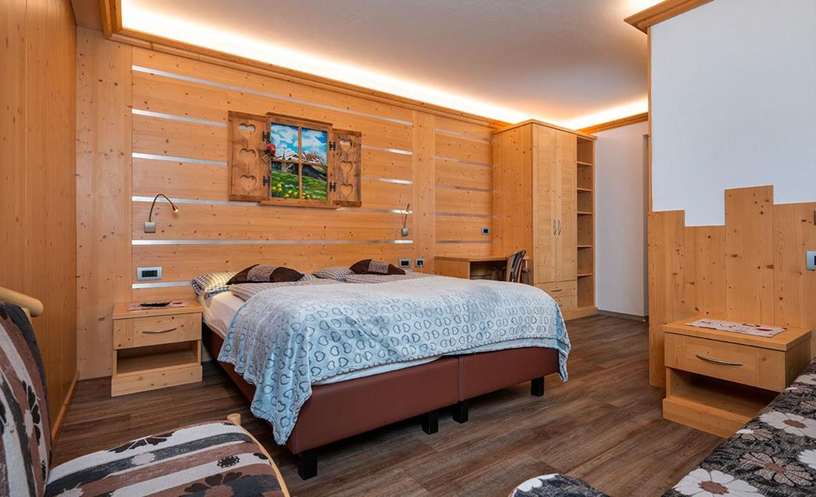 Hotel Aida Pozza di Fassa Esterno foto